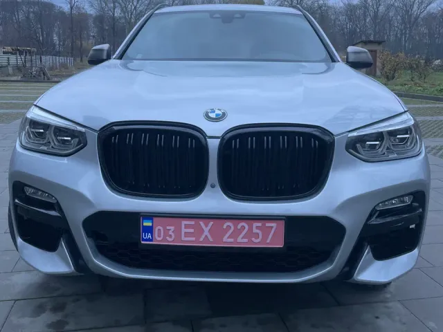 BMW X3 - фото 1