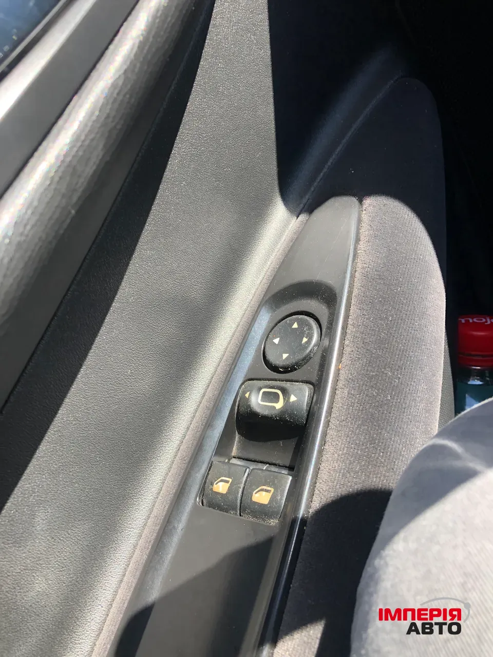 Citroen C4 - фото 9