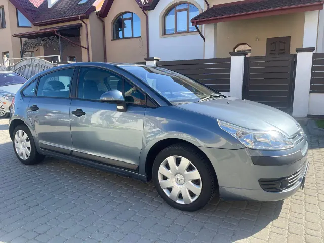 Citroen C4 - фото 2