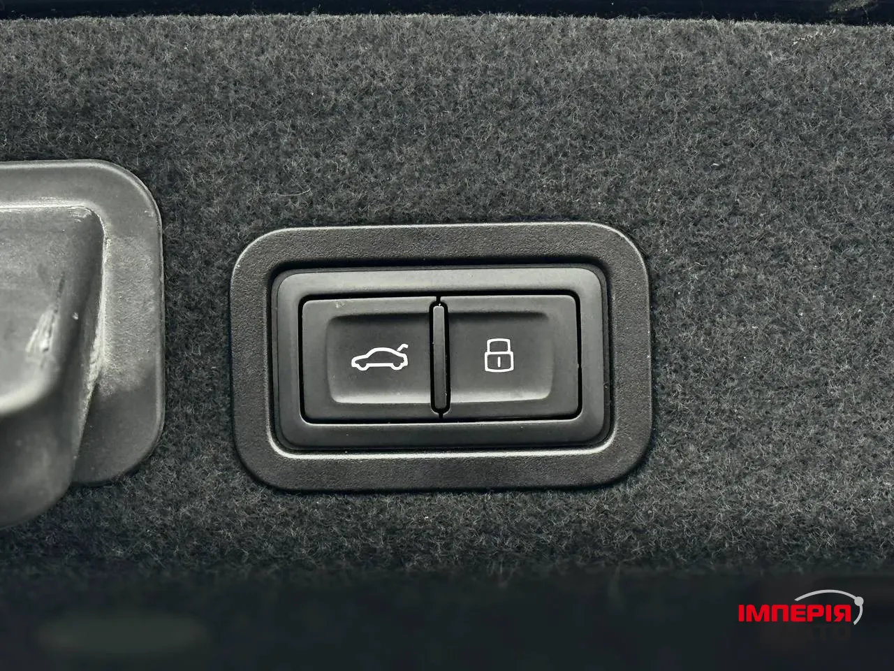 Audi A6 - фото 26