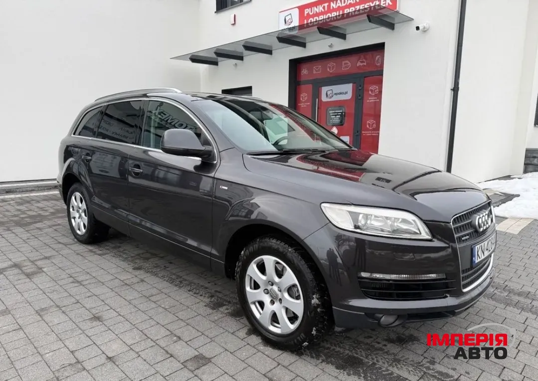 Audi Q7 - фото 6