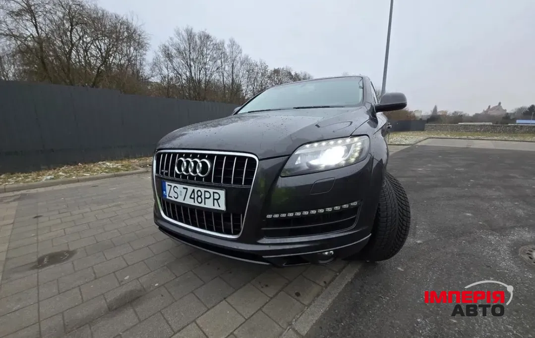 Audi Q7 - фото 1