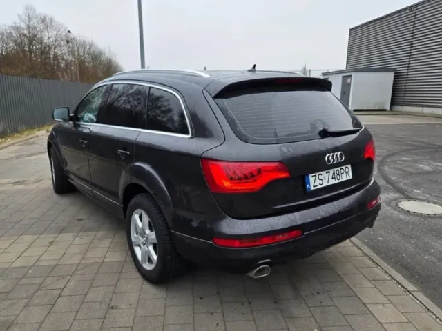 Audi Q7 - фото 3