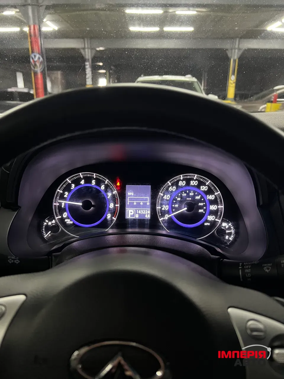 Infiniti FX - фото 26