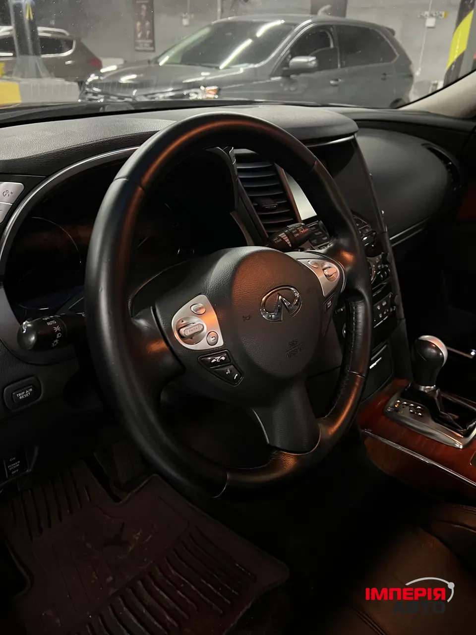 Infiniti FX - фото 27