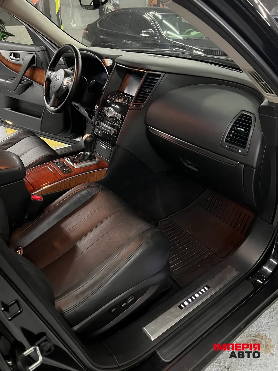 Infiniti FX - фото 34