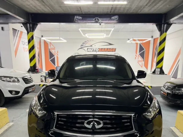 Infiniti FX - фото 2