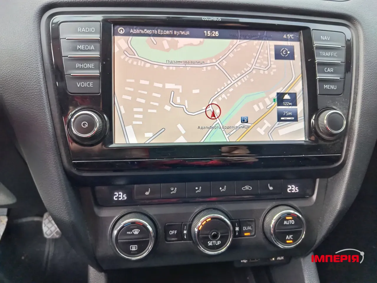 Skoda Octavia - фото 15