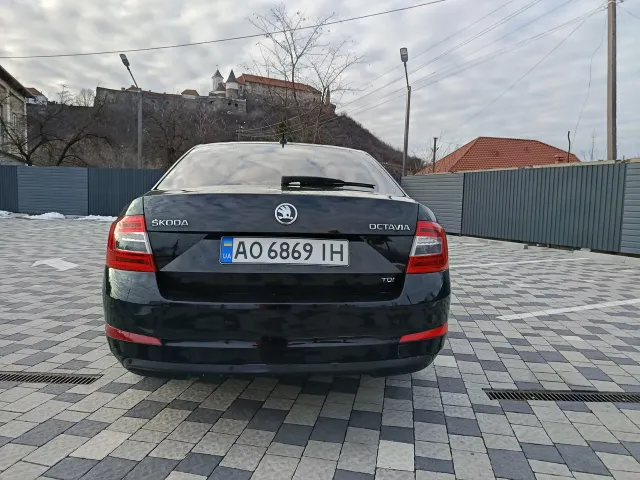 Skoda Octavia - фото 4