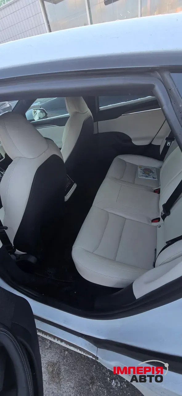 Tesla Model S - фото 10