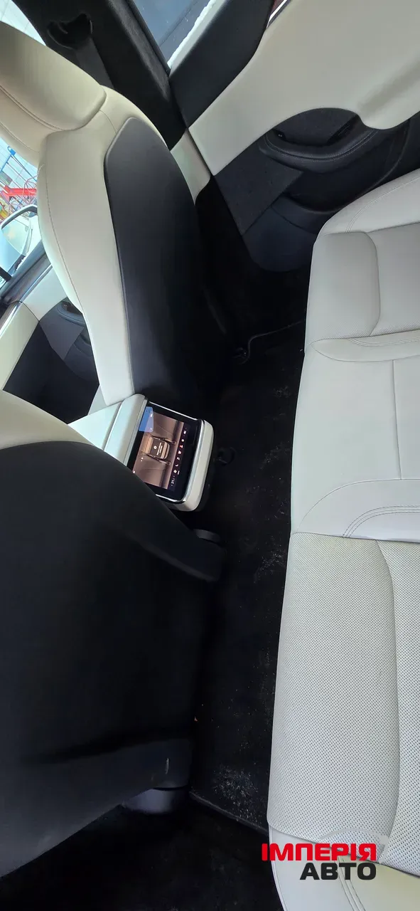 Tesla Model S - фото 11