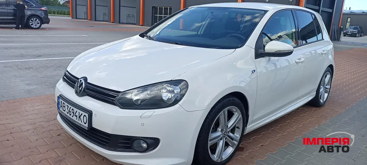 Volkswagen Golf - фото 7