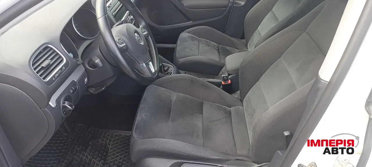 Volkswagen Golf - фото 5