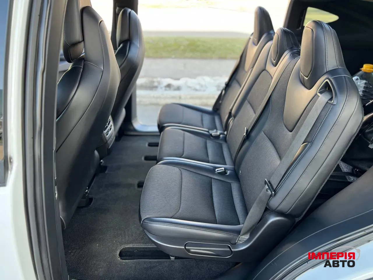 Tesla Model X - фото 9