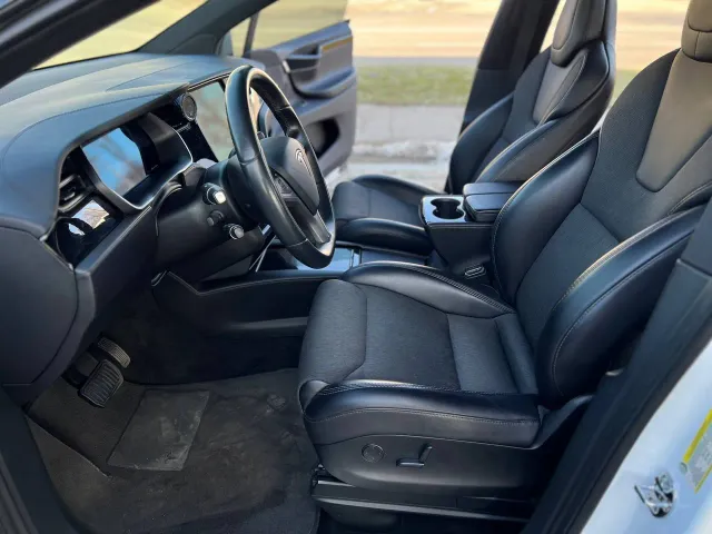 Tesla Model X - фото 5