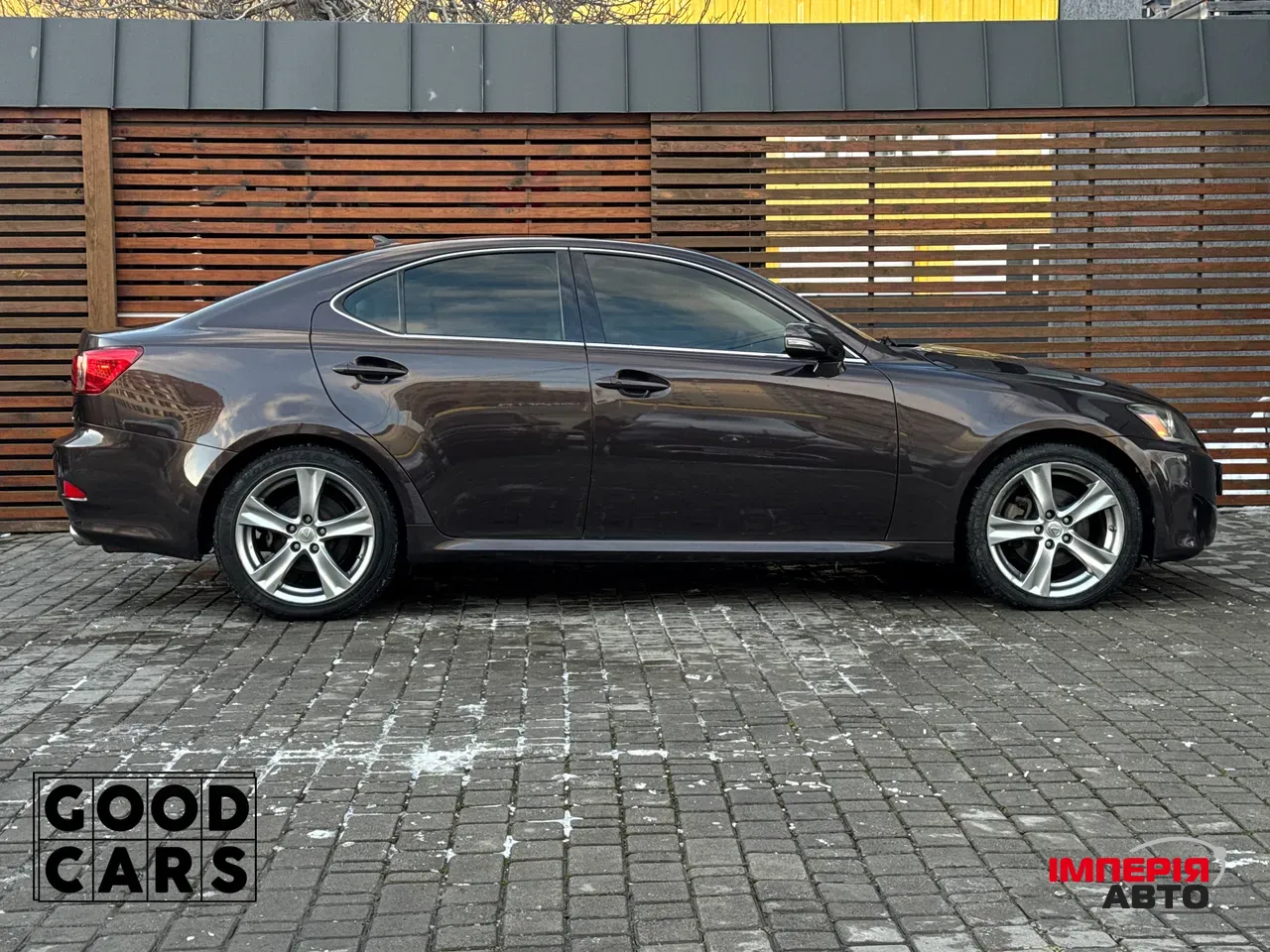 Lexus IS - фото 8