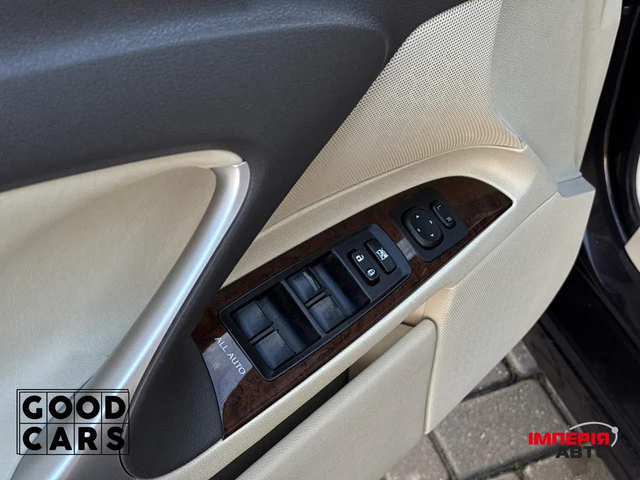 Lexus IS - фото 18