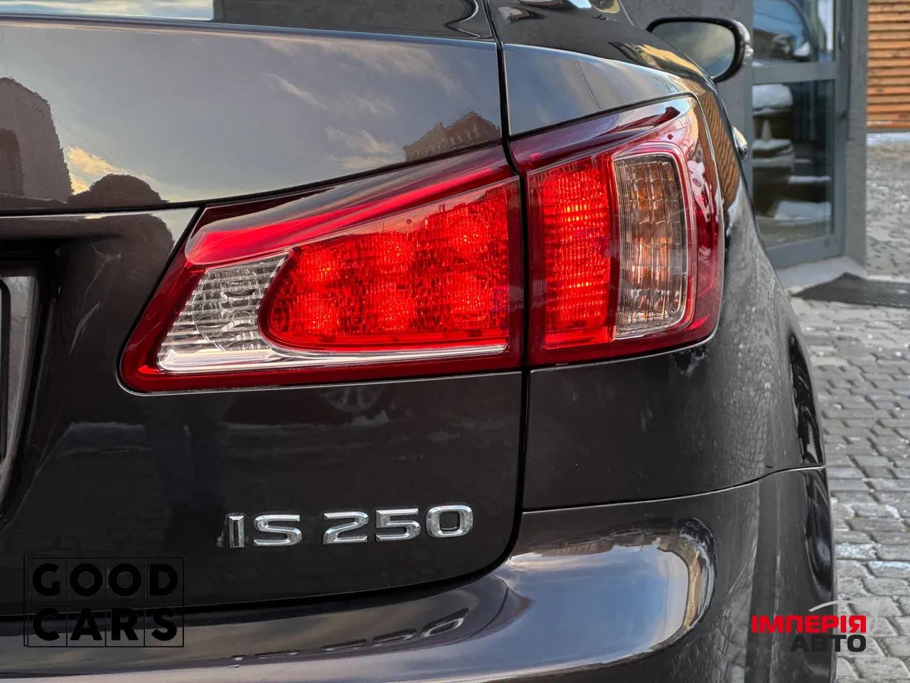 Lexus IS - фото 11