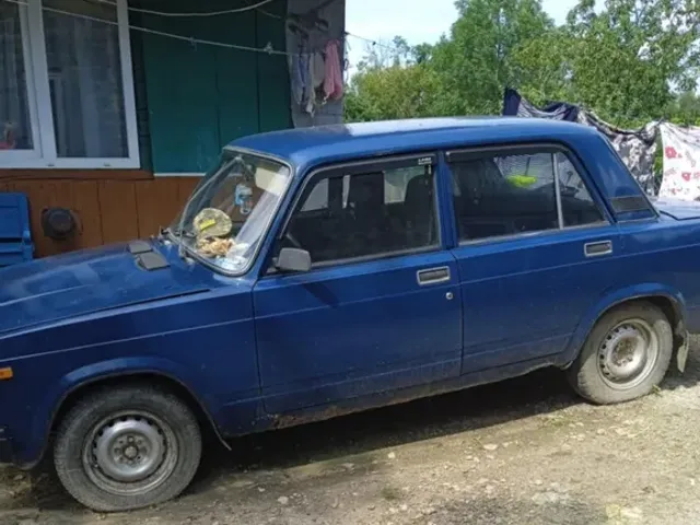 Lada (ВАЗ) 2107 - фото 1