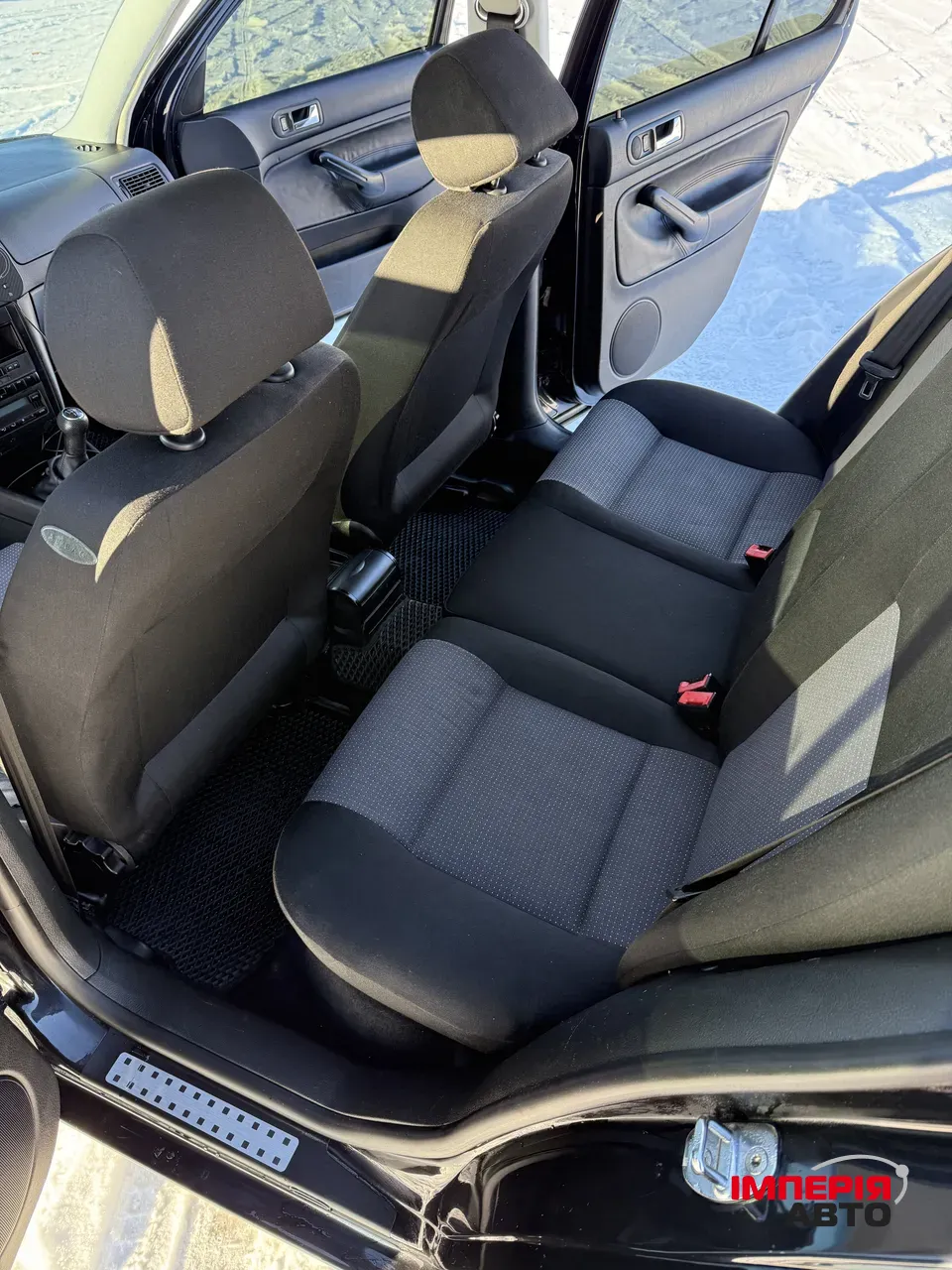 Volkswagen Golf - фото 11