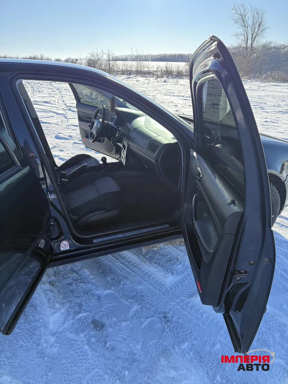 Volkswagen Golf - фото 10