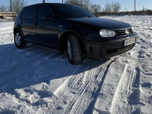 Volkswagen Golf - фото 5
