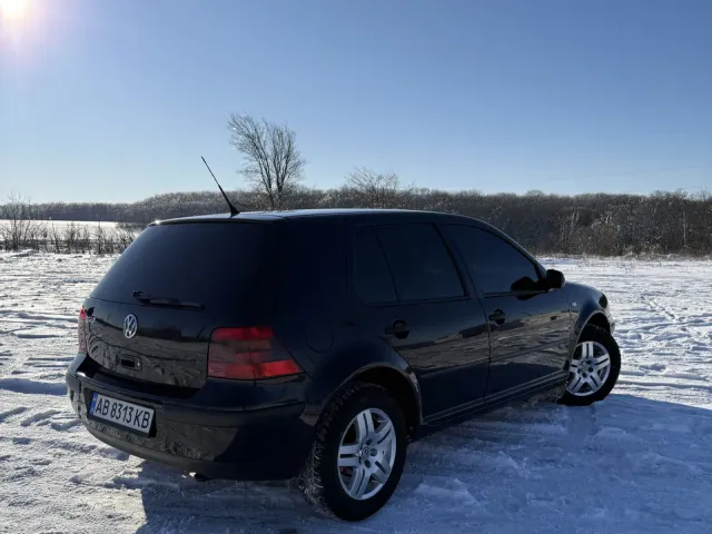 Volkswagen Golf - фото 4