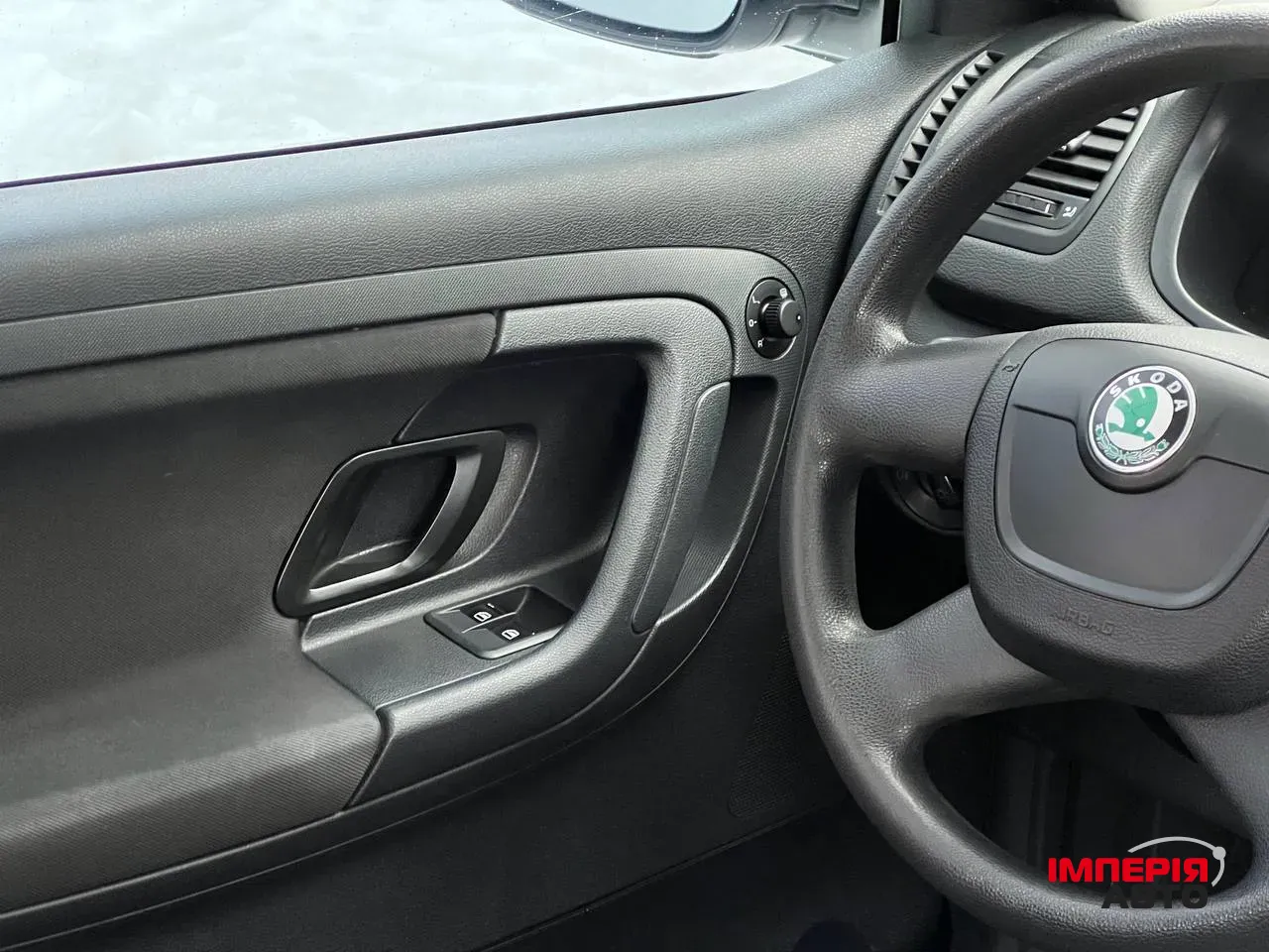 Skoda Fabia - фото 6