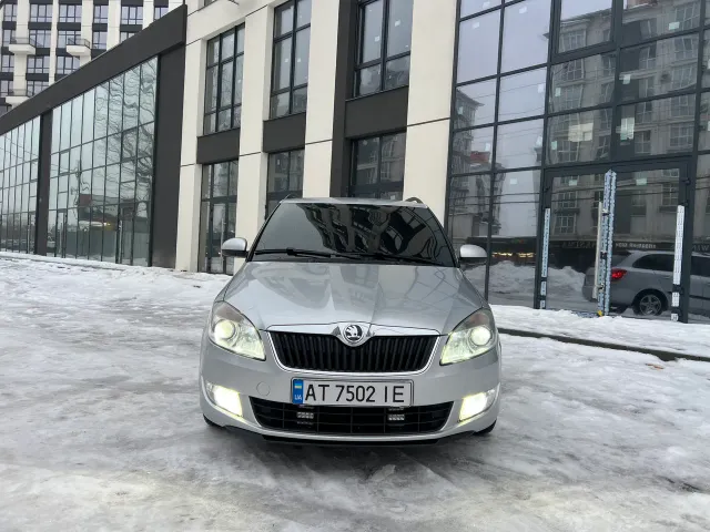 Skoda Fabia - фото 3