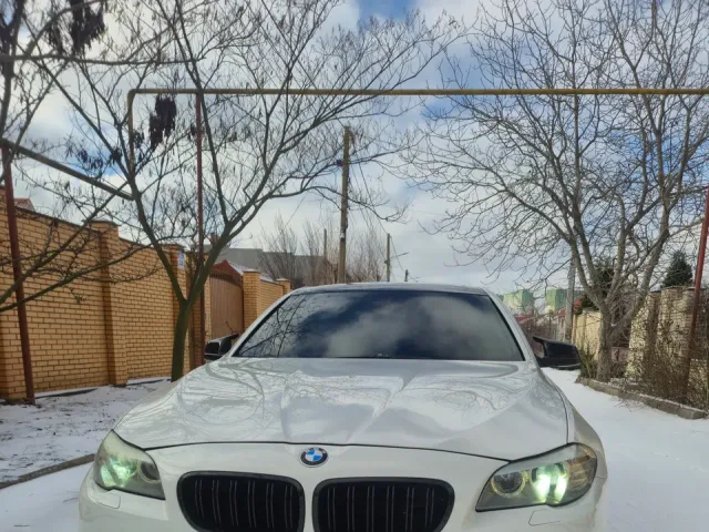 BMW 5 серії - фото 2