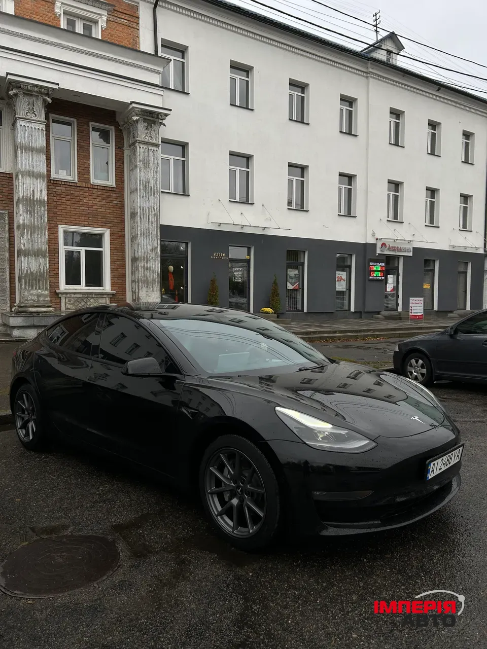 Tesla Model 3 - фото 2