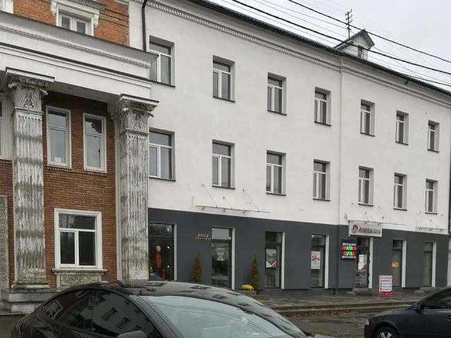 Tesla Model 3 - фото 2