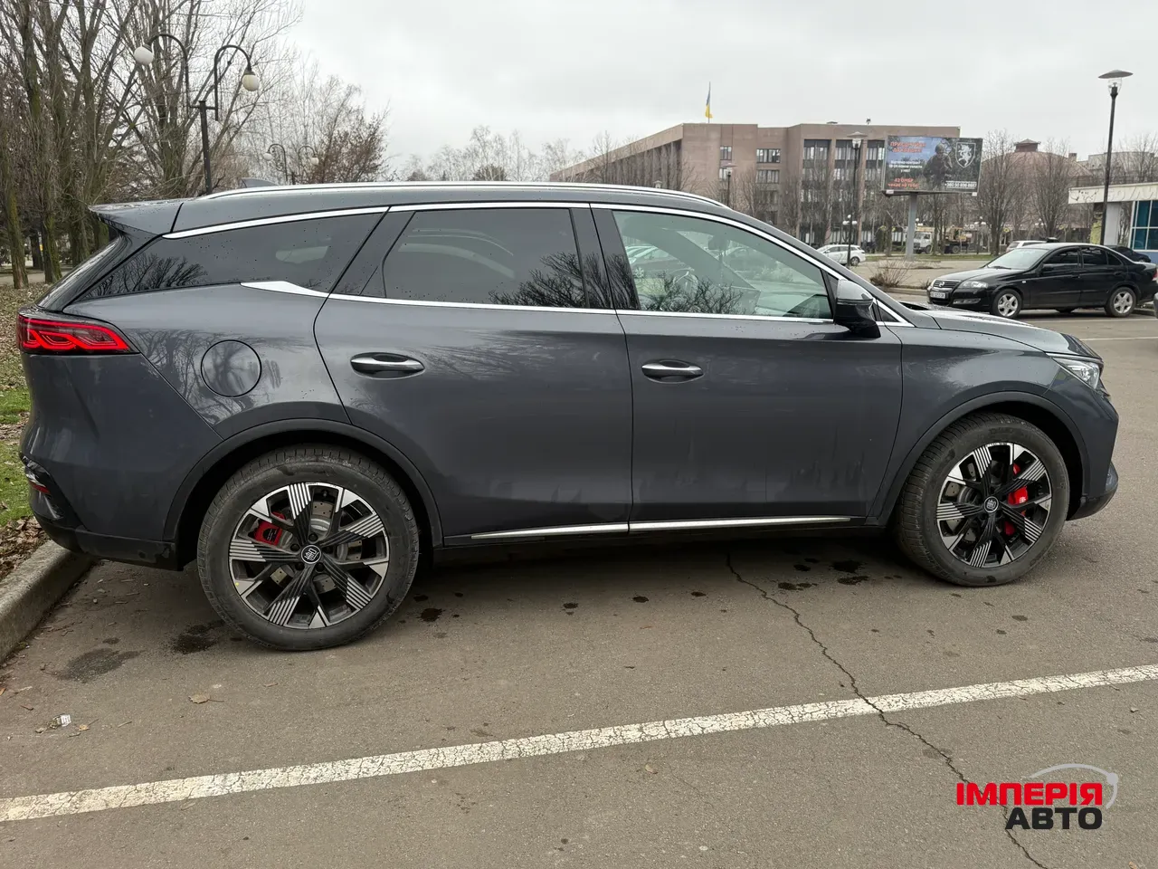 BYD Tang - фото 9