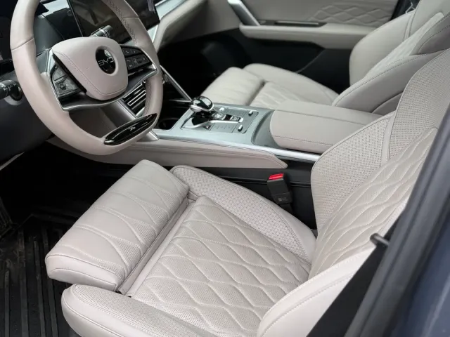 BYD Tang - фото 3