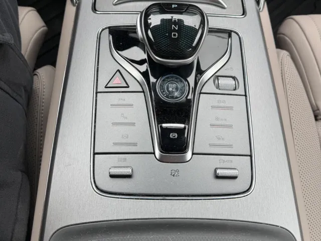 BYD Tang - фото 1