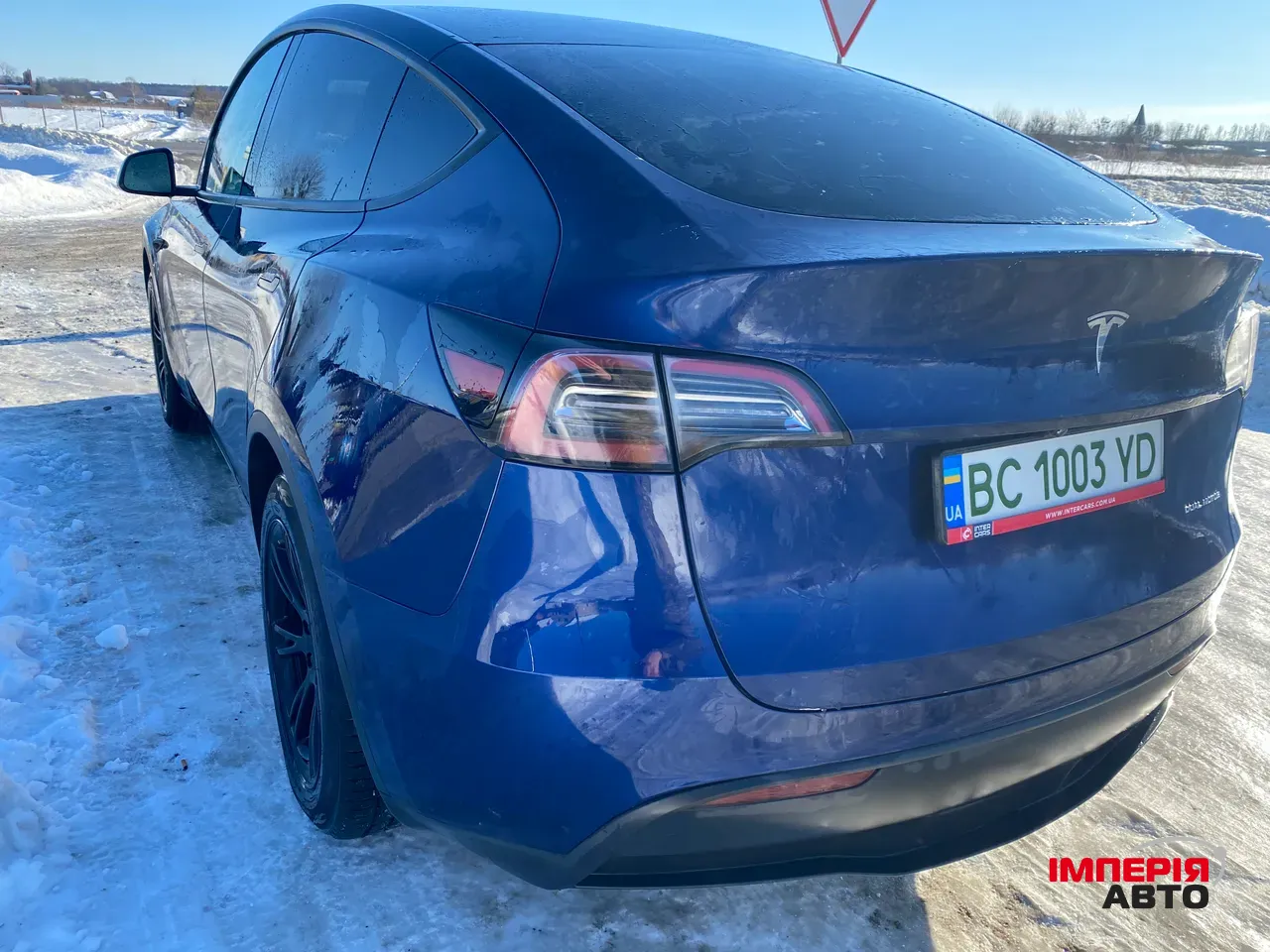 Tesla Model Y - фото 8