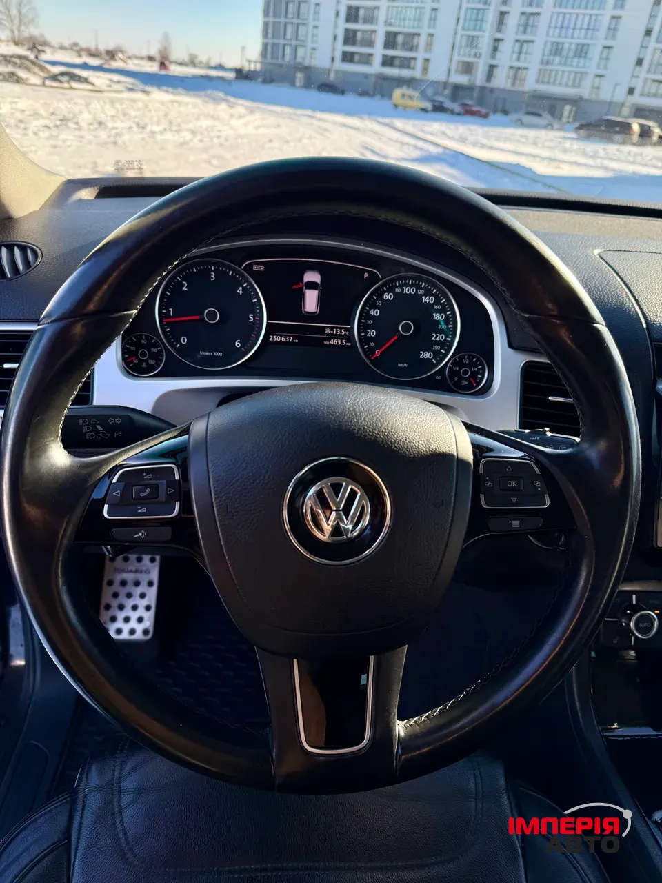 Volkswagen Touareg - фото 13