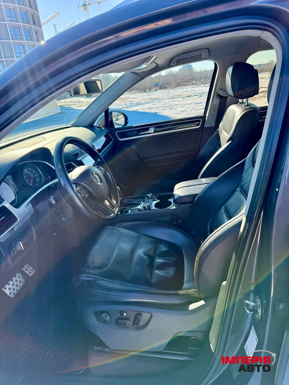 Volkswagen Touareg - фото 14