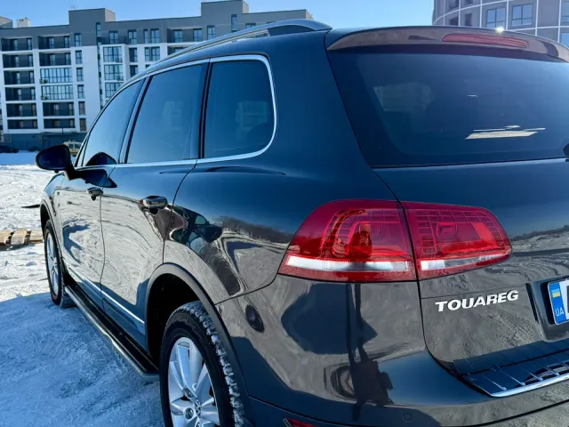 Volkswagen Touareg - фото 5