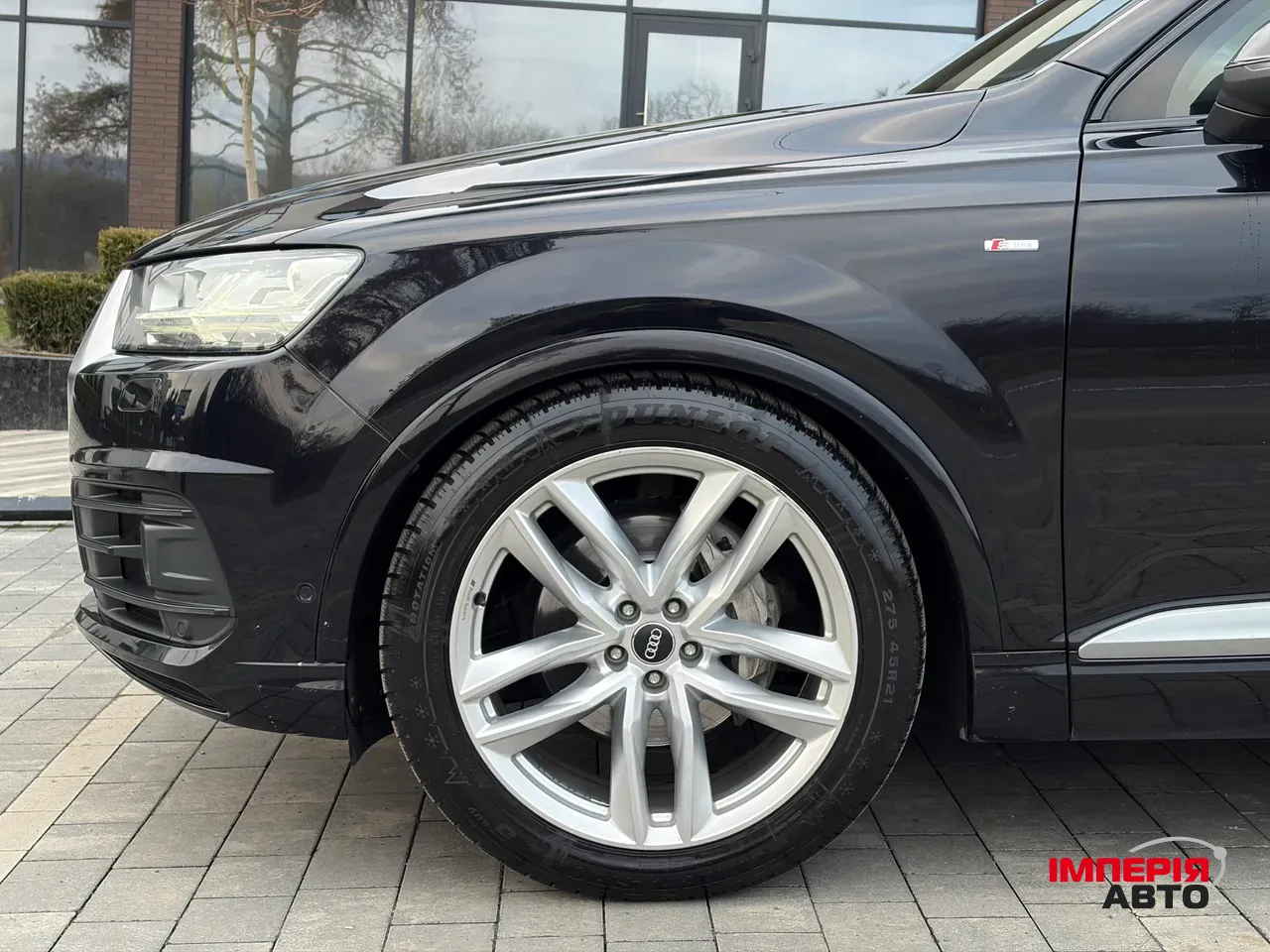 Audi Q7 - фото 10