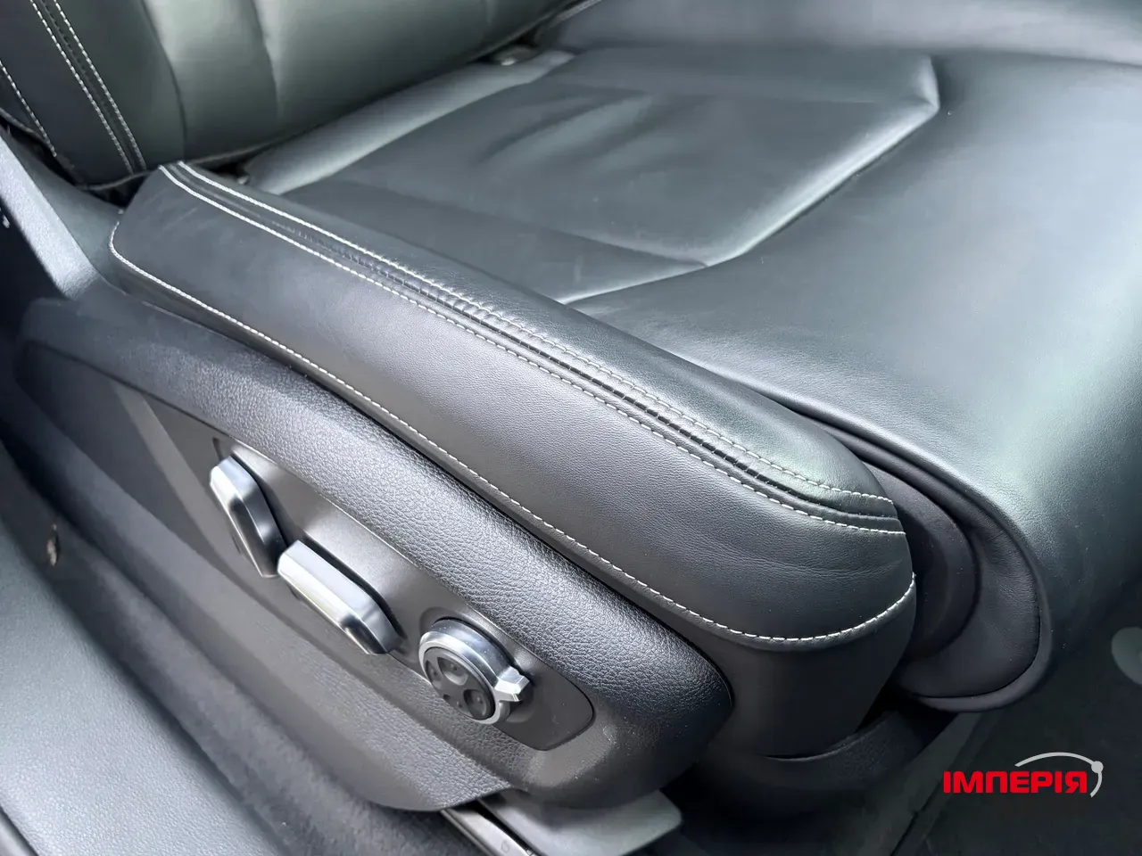 Audi Q7 - фото 52