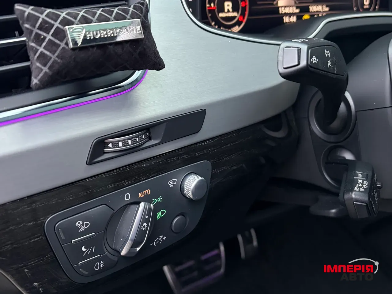 Audi Q7 - фото 42