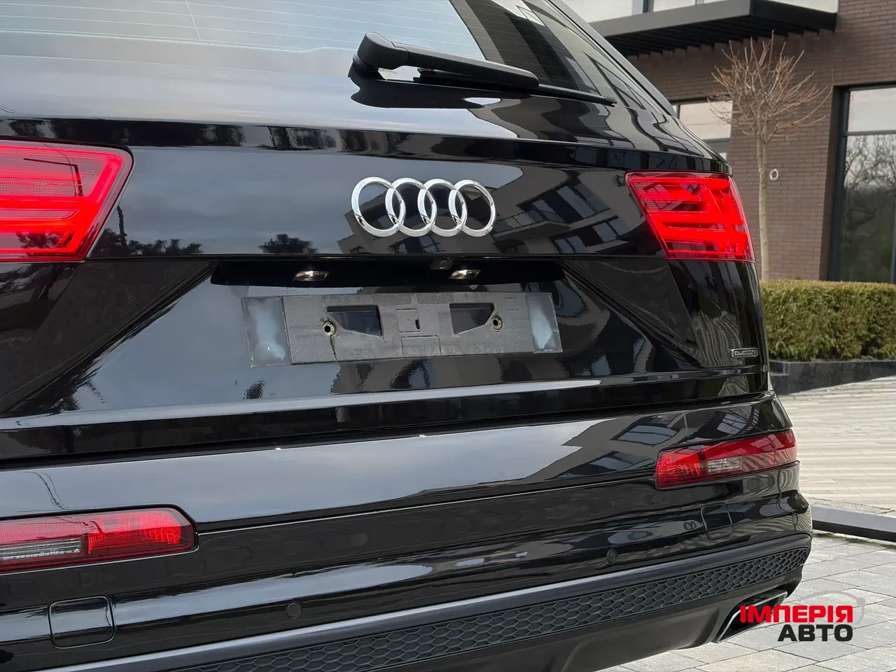 Audi Q7 - фото 21