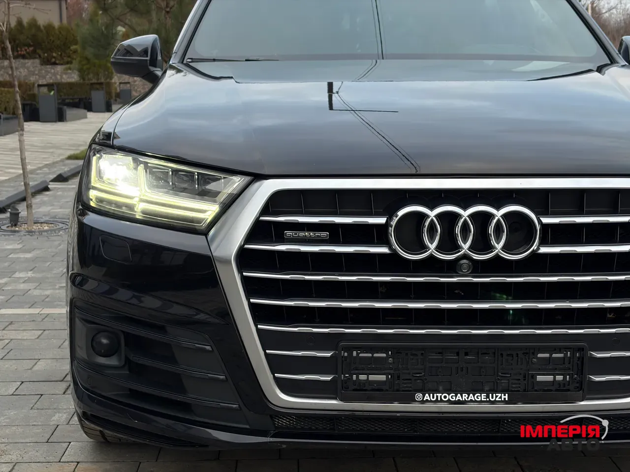 Audi Q7 - фото 12