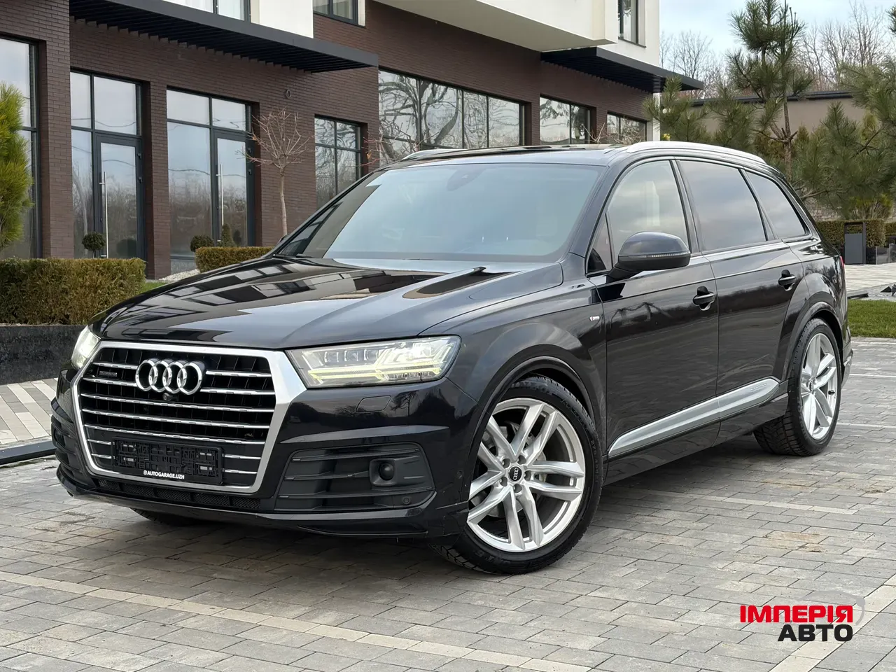 Audi Q7 - фото 2