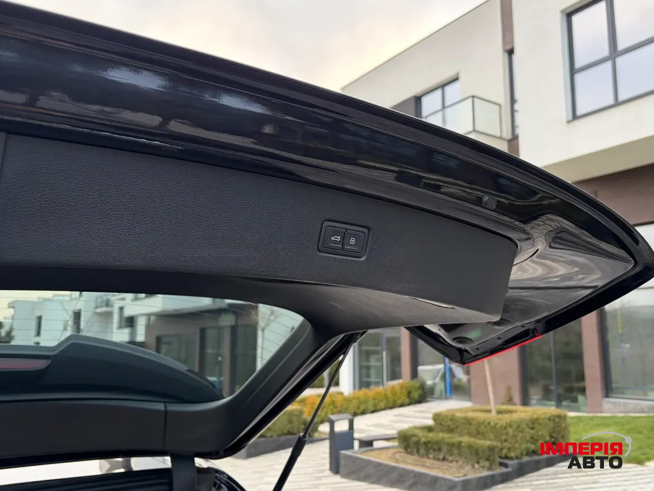 Audi Q7 - фото 56