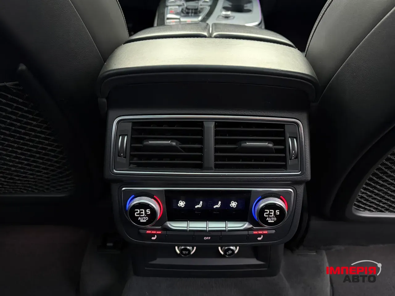 Audi Q7 - фото 55