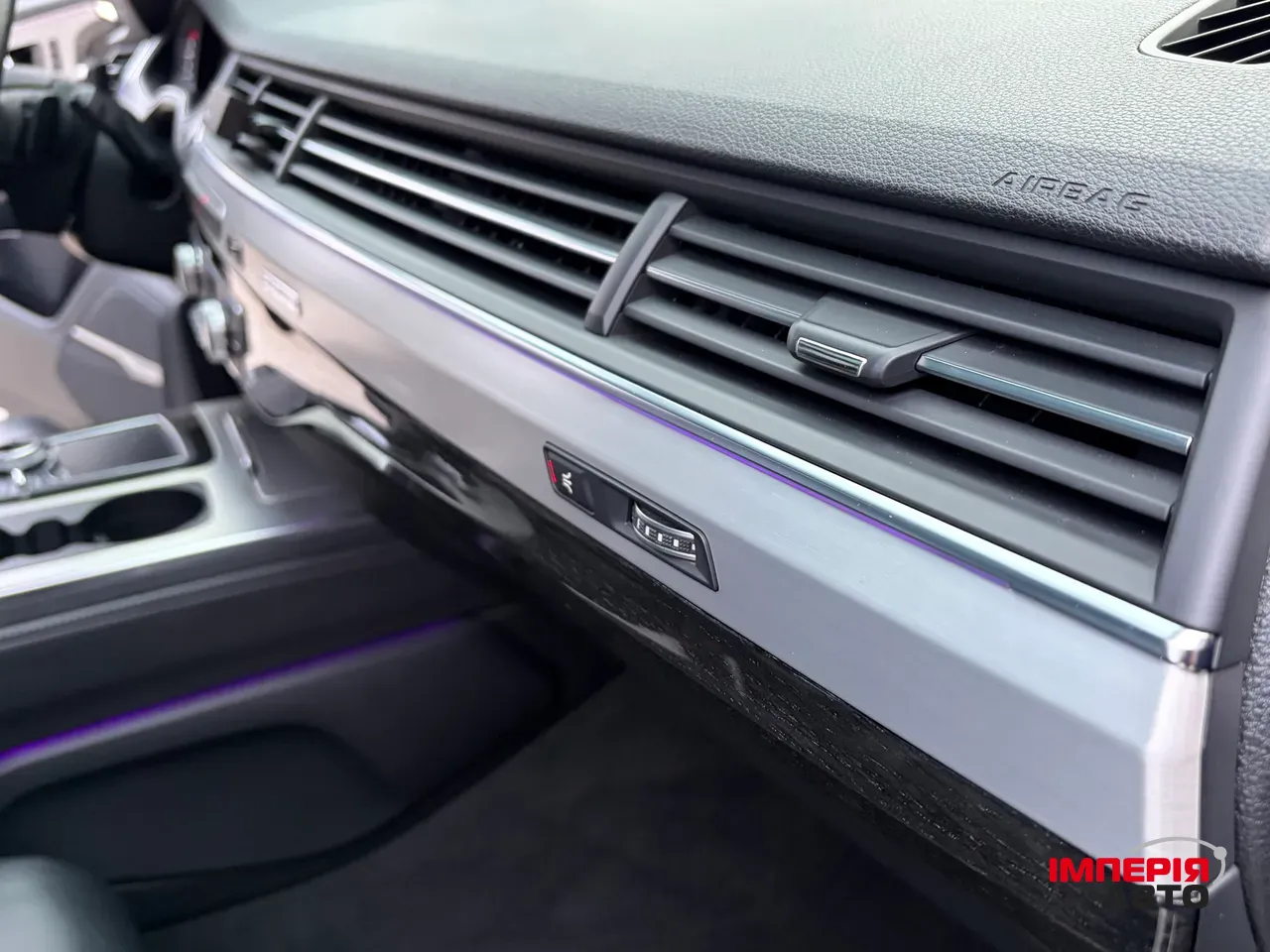 Audi Q7 - фото 47