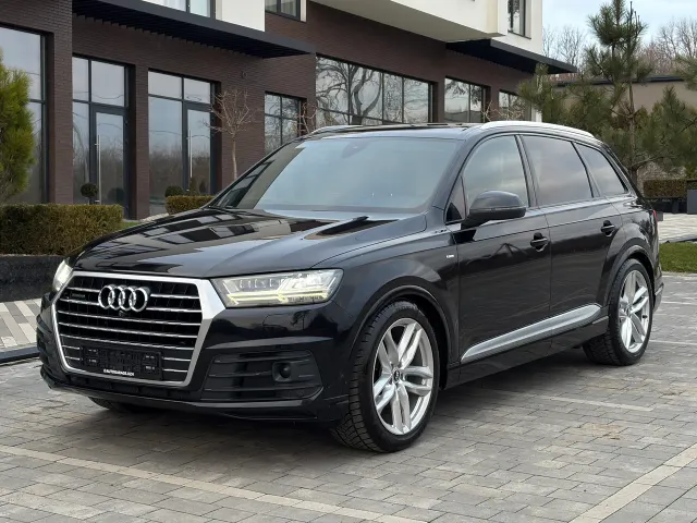 Audi Q7 - фото 3