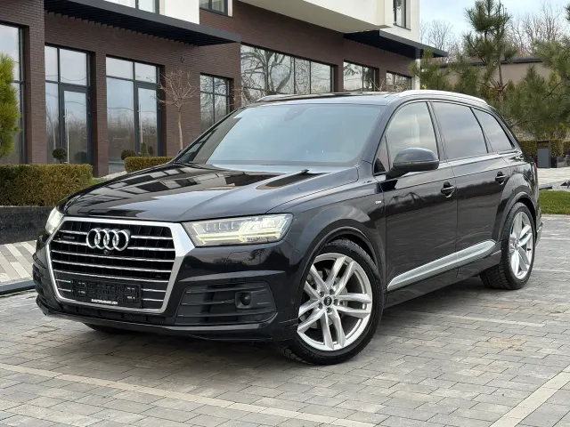 Audi Q7 - фото 2